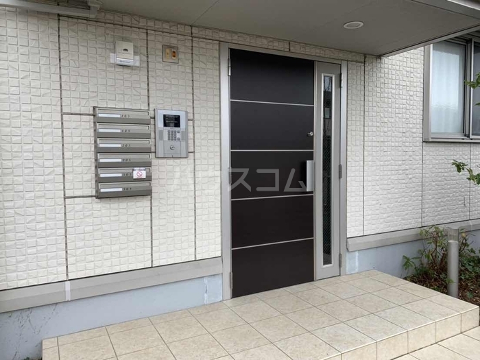 15/26 エントランス