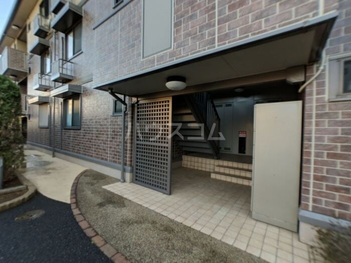 2/5 エントランス