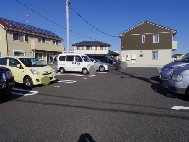 19/23 駐車場