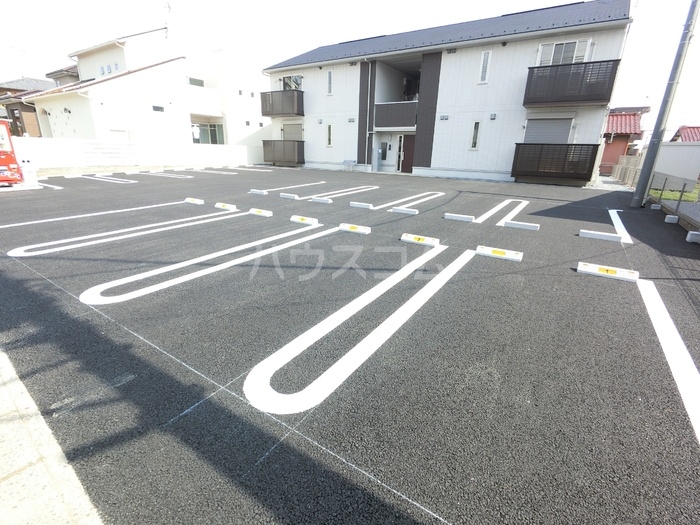 17/27 駐車場