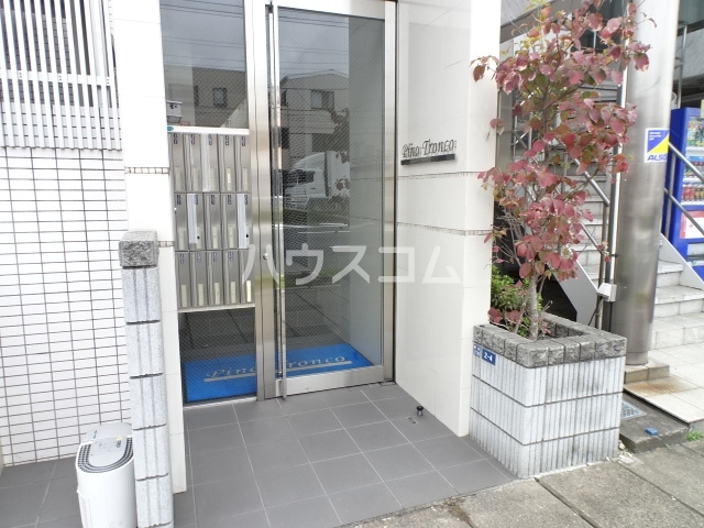 20/28 エントランス