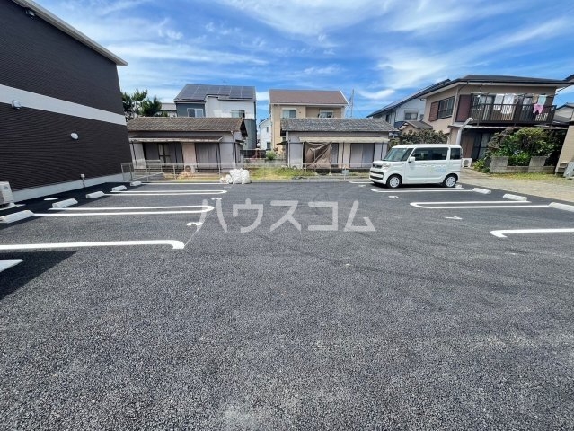 18/22 駐車場