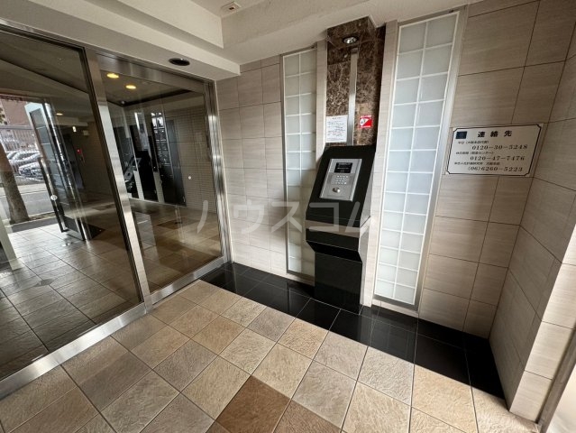 22/30 エントランス