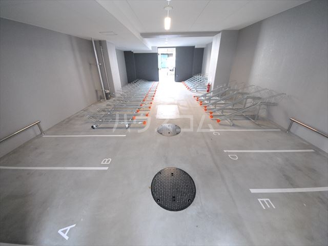 23/29 駐車場