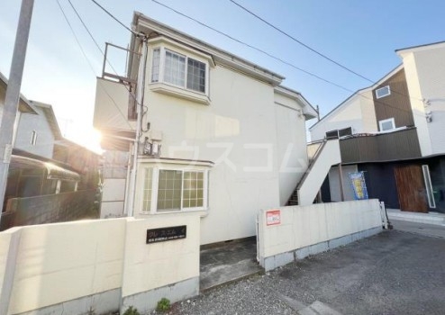 13/22 エントランス