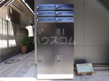 2/4 エントランス