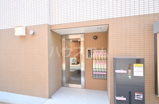 15/17 エントランス