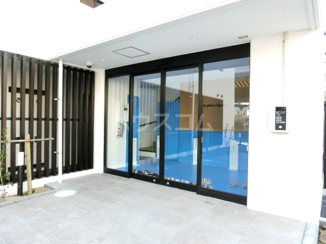 29/30 エントランス