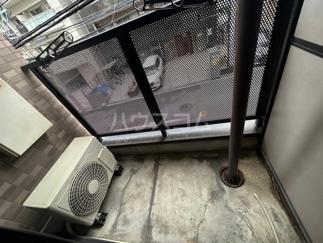 14/27 バルコニー