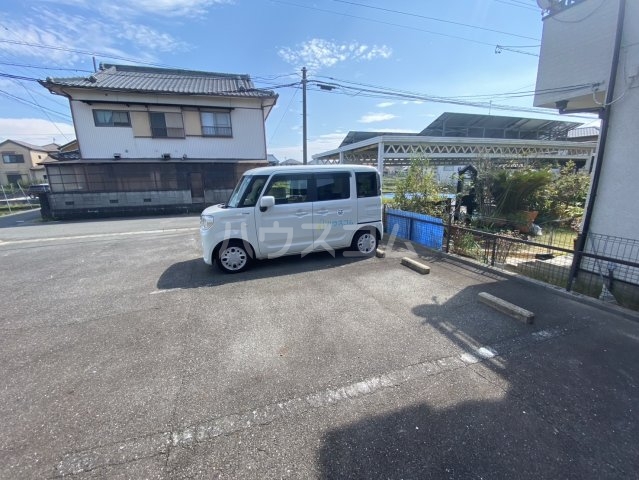 2/10 駐車場
