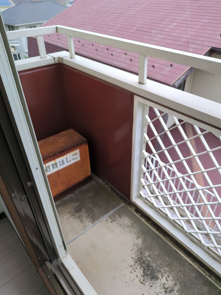 13/17 バルコニー