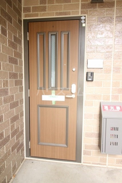 28/30 エントランス