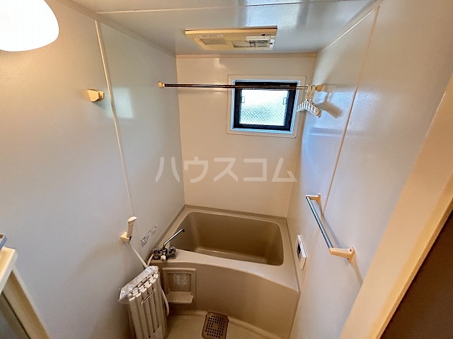 16/30 浴室