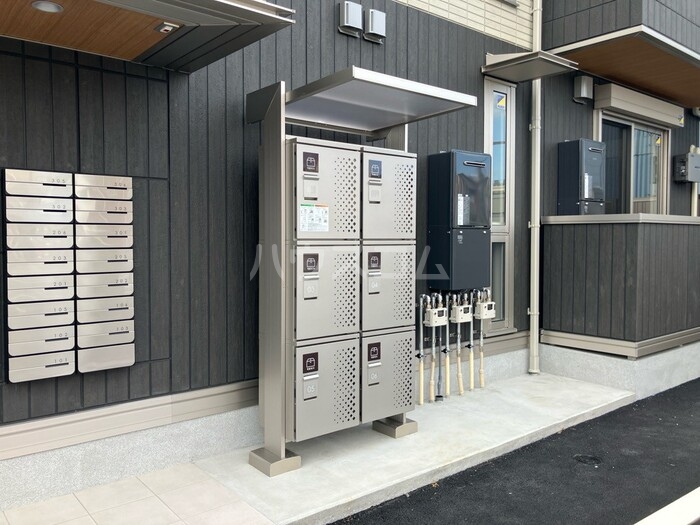 23/26 エントランス