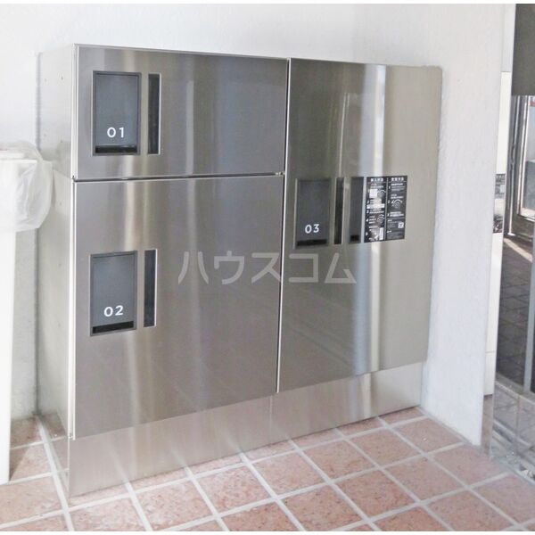 17/22 エントランス