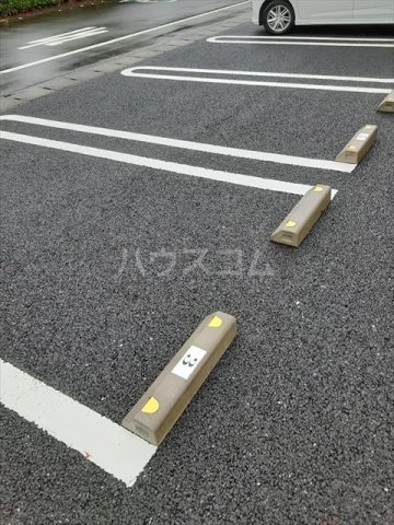 21/28 駐車場
