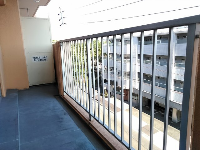 16/22 バルコニー