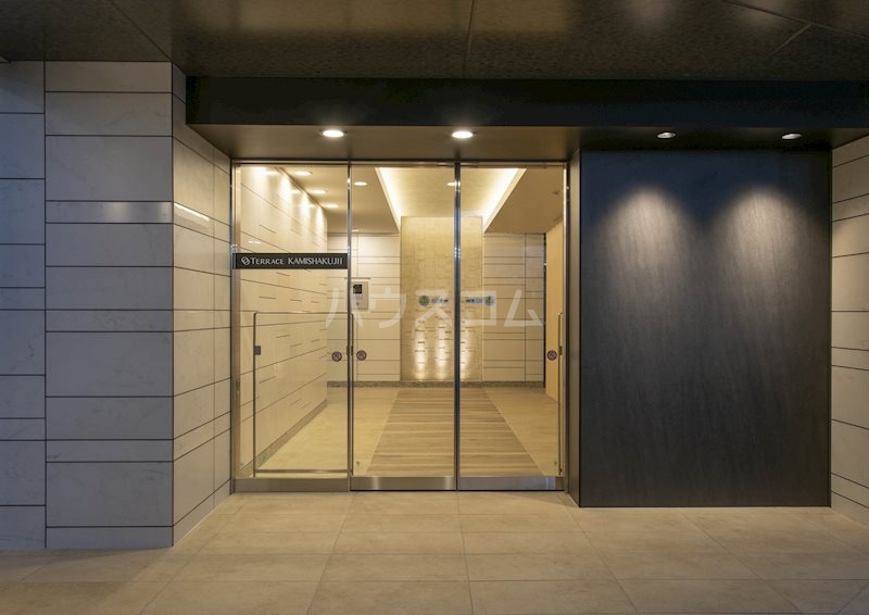 14/17 エントランス