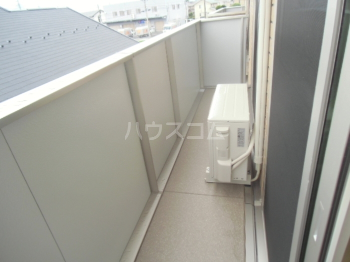 20/27 バルコニー