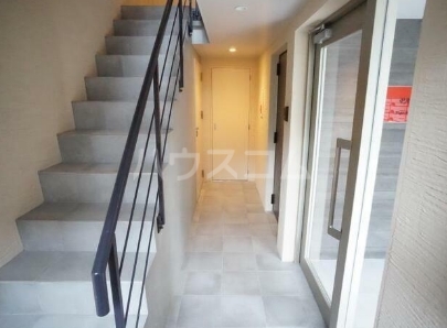 2/5 エントランス