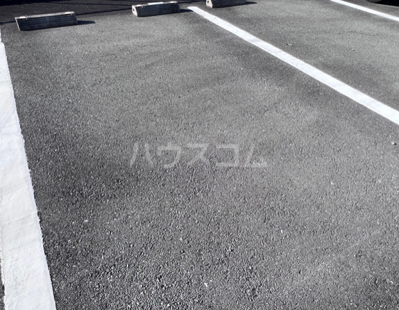 19/26 駐車場