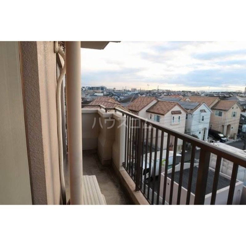 14/28 バルコニー