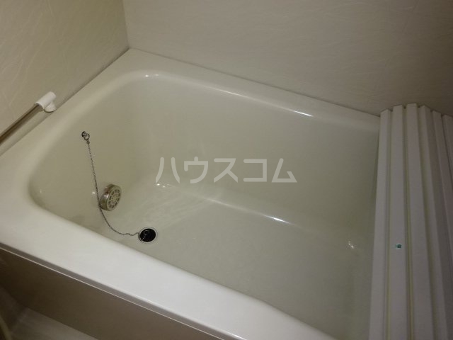 14/25 浴室
