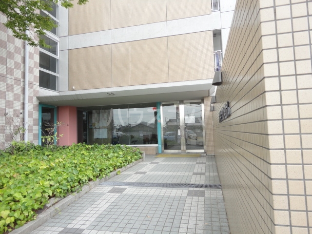 17/19 エントランス