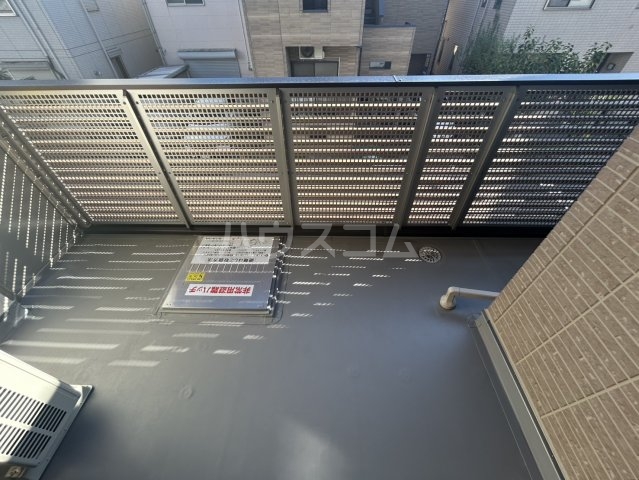 19/30 バルコニー