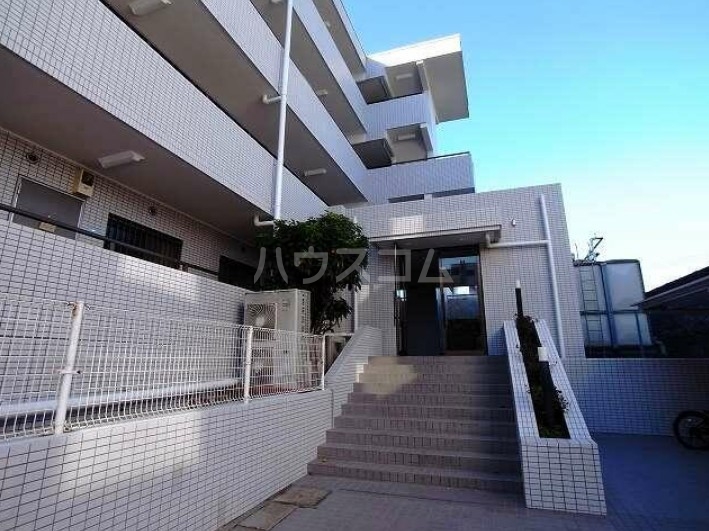 20/24 エントランス