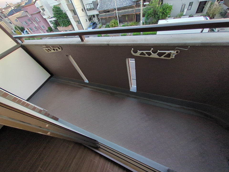 16/23 バルコニー