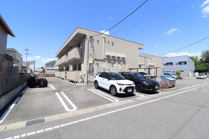 21/22 駐車場