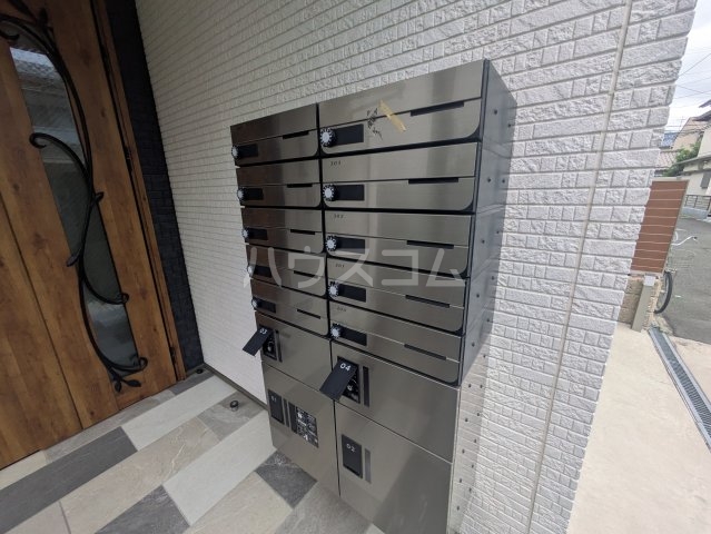 22/30 エントランス