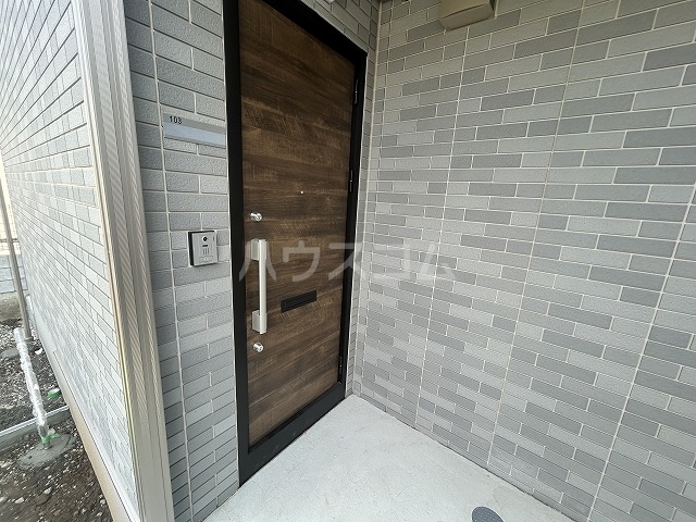 4/5 エントランス