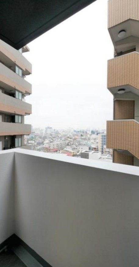 13/28 バルコニー