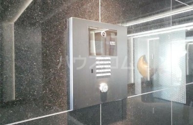 19/28 エントランス