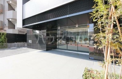 20/28 エントランス