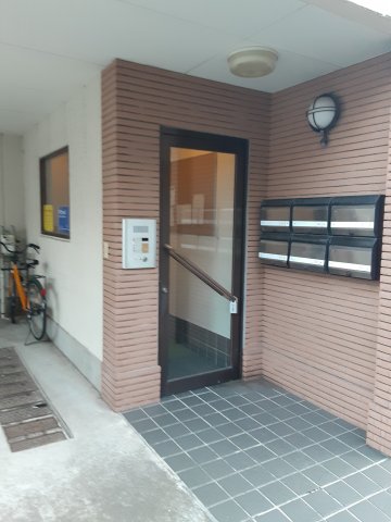3/4 エントランス