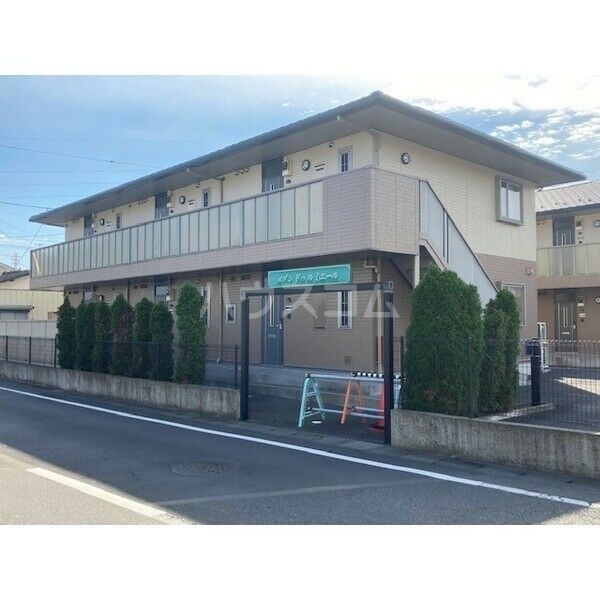 2/4 外観