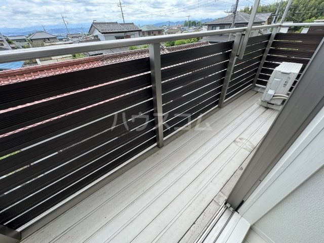 21/27 バルコニー