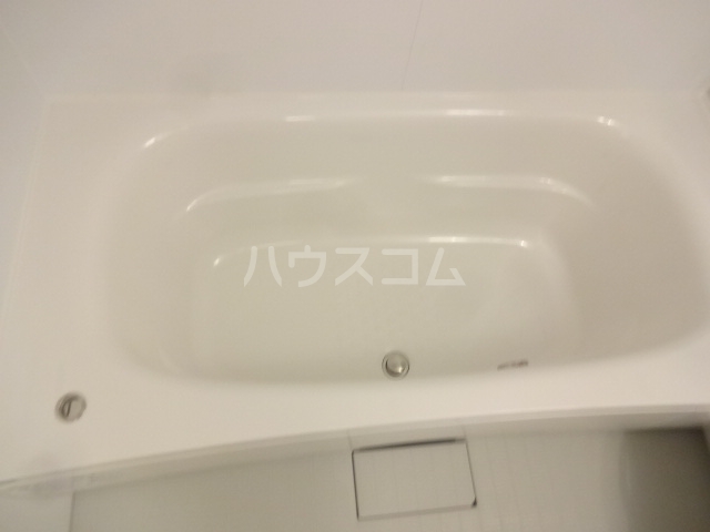 13/30 浴室