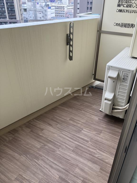 13/19 バルコニー