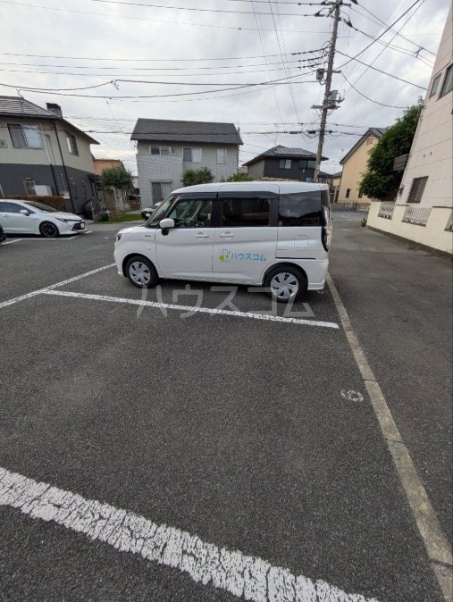 18/26 駐車場
