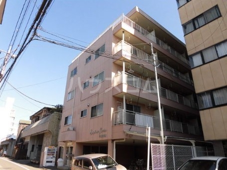 14/23 エントランス