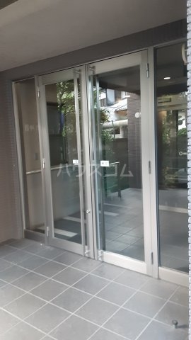 22/30 エントランス