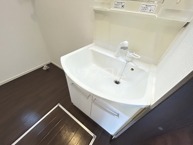 18/30 洗面