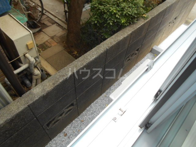 19/30 バルコニー