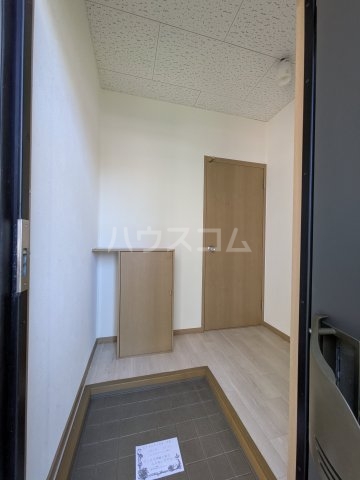 23/25 エントランス