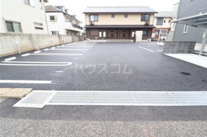 14/17 駐車場