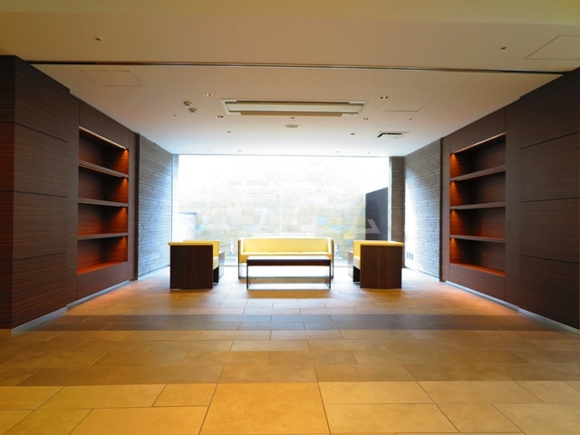 16/24 エントランス